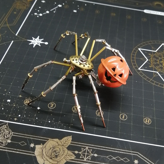 2pcs/set steampunk brass pumpkin spider scarecrow 3d metal model kits for halloween