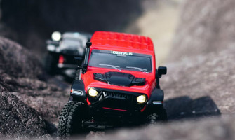 4 Best RC Rock Crawlers and Kits